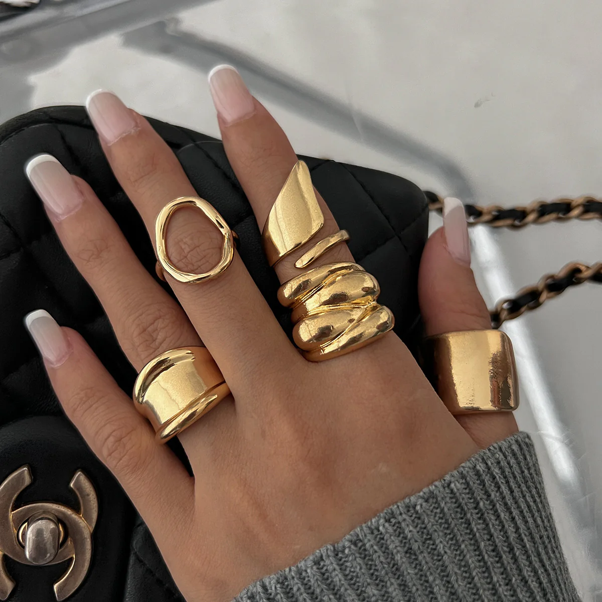 Bague Ouverte Géométrique Irrégulière - Style Moderne – Image 4