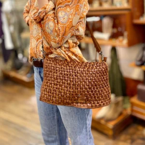 Sac Bandoulière en Cuir Tressé Camel