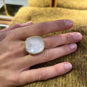 Bague DONA en Nacre Blanche