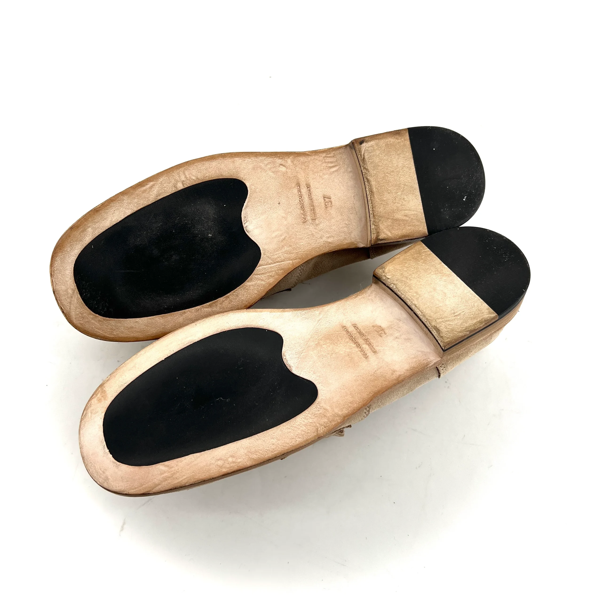 Mocassin à Pompons en Daim Craie – Image 9