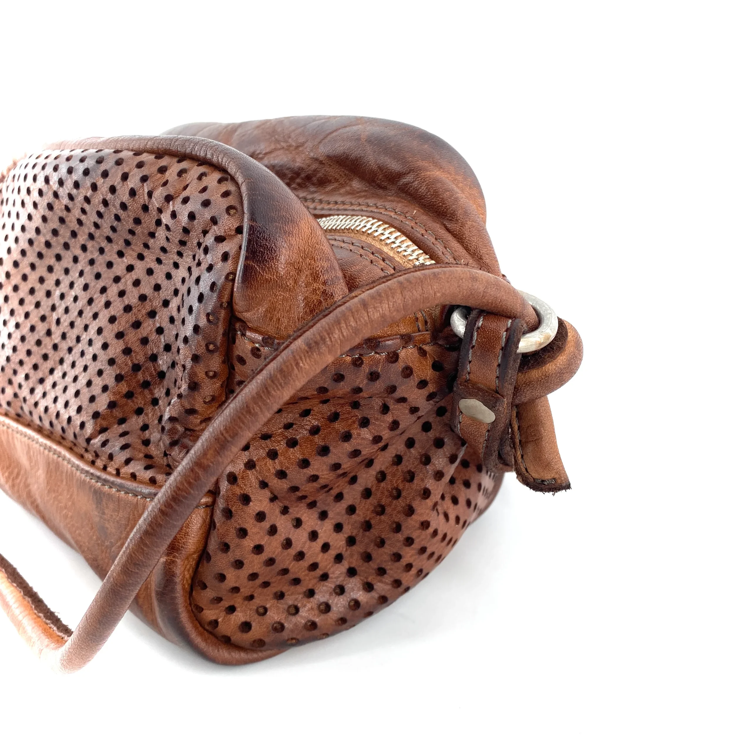 Sac CUBE en Cuir Perforé Camel – Image 4