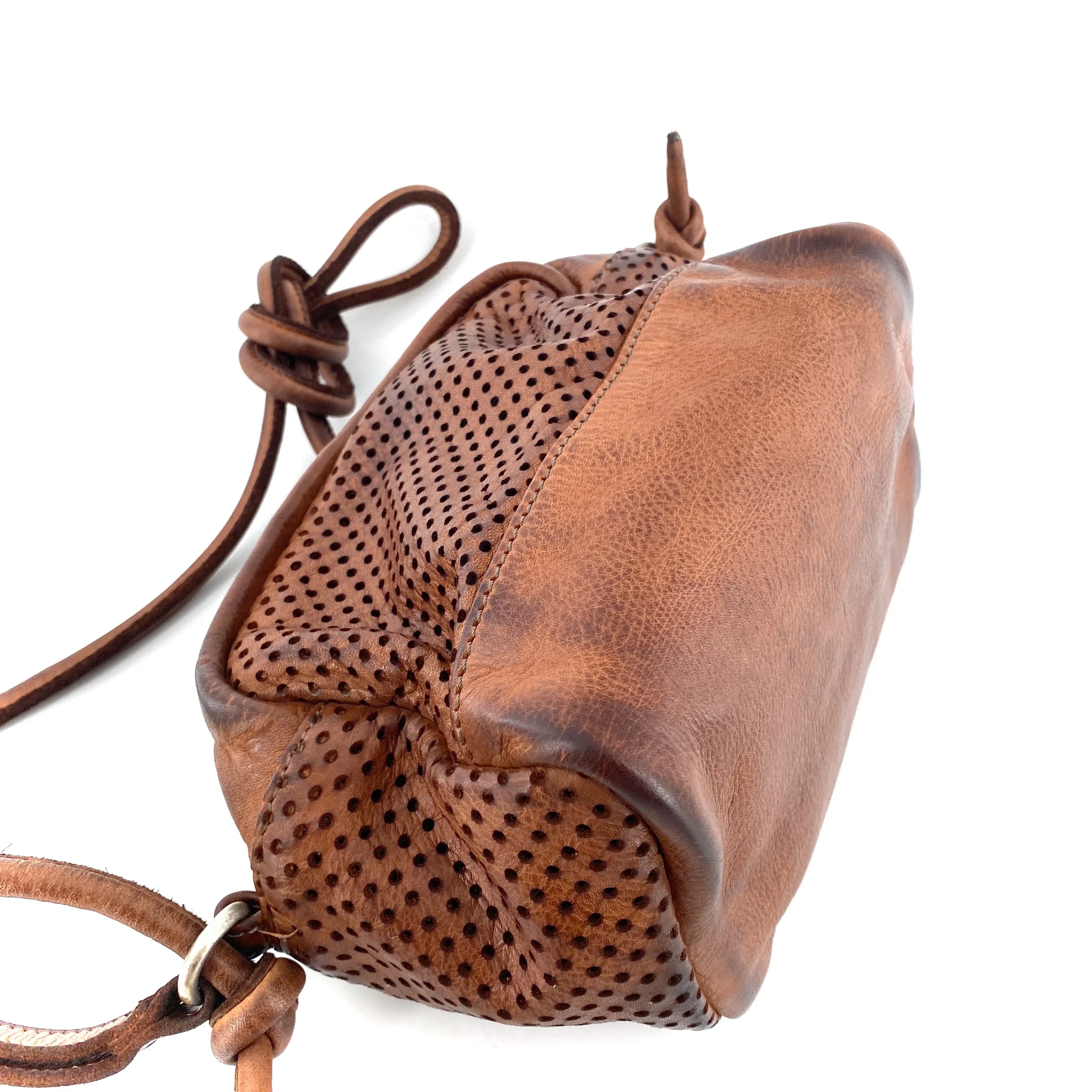 Sac CUBE en Cuir Perforé Camel – Image 5