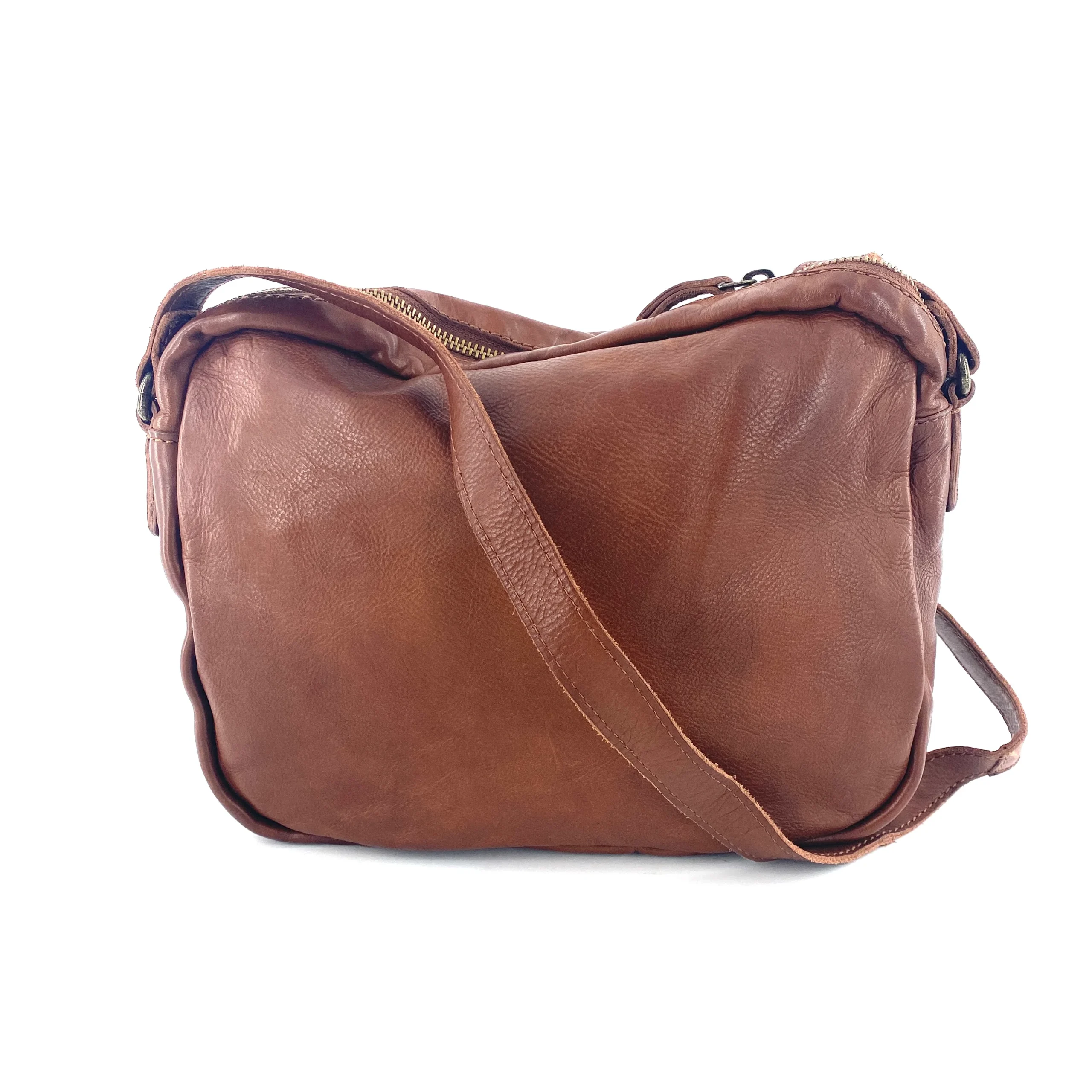 Petit Sac Bandoulière en Cuir Lavé Camel – Image 4