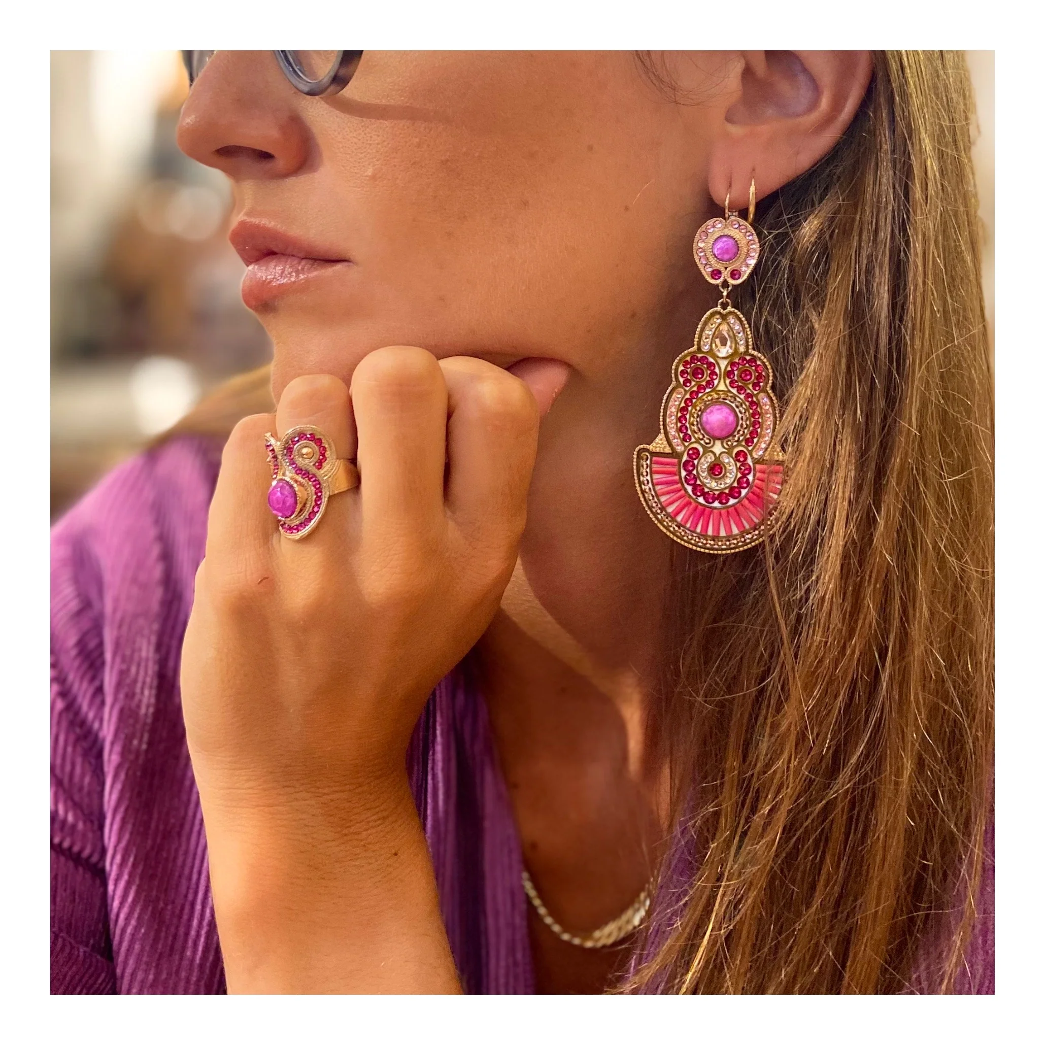 Boucle d'Oreille CIRCUS XL en PlaquƩ Or et Pierres Roses