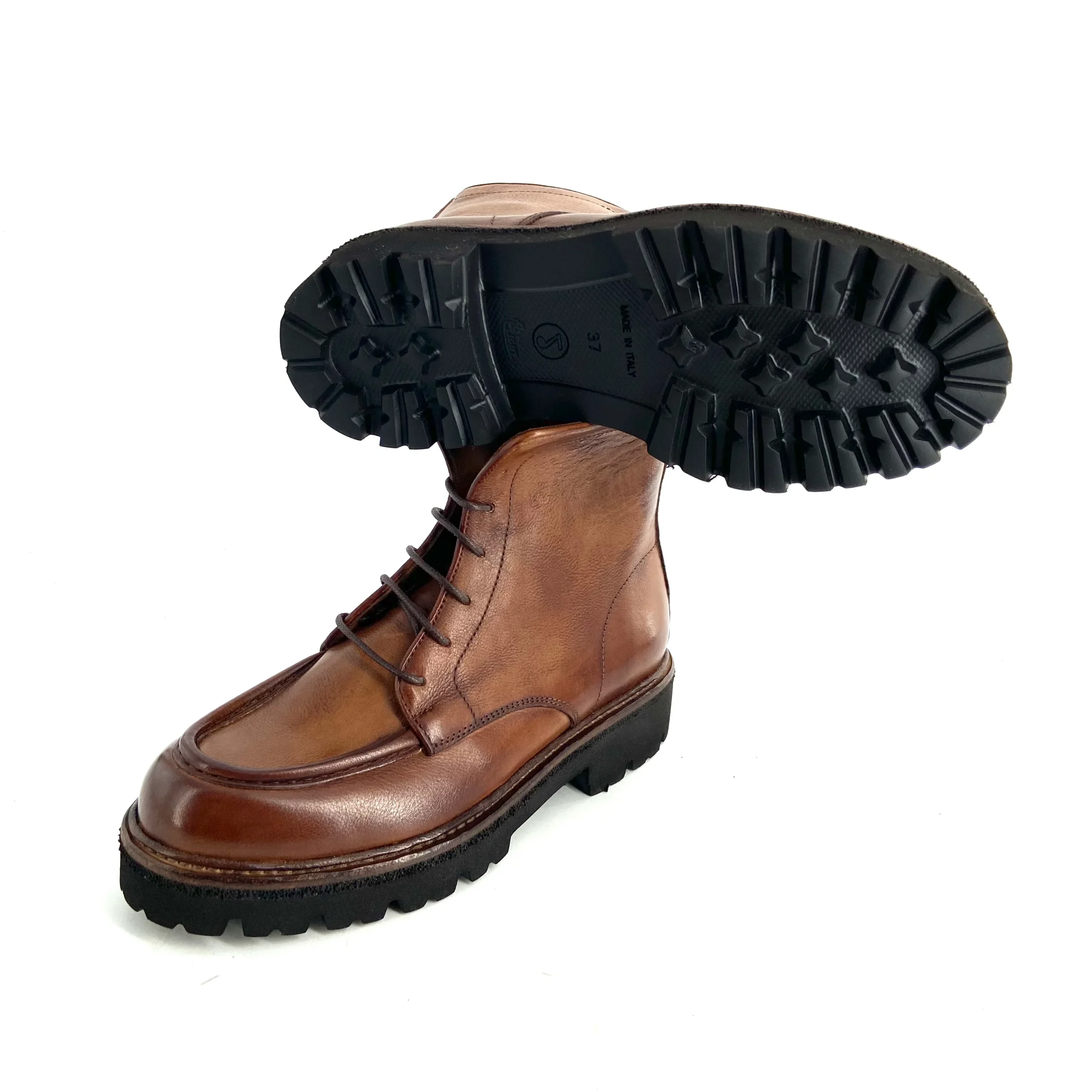Chaussure Lacets Montante Semelle Crantée en Cuir Cognac – Image 6