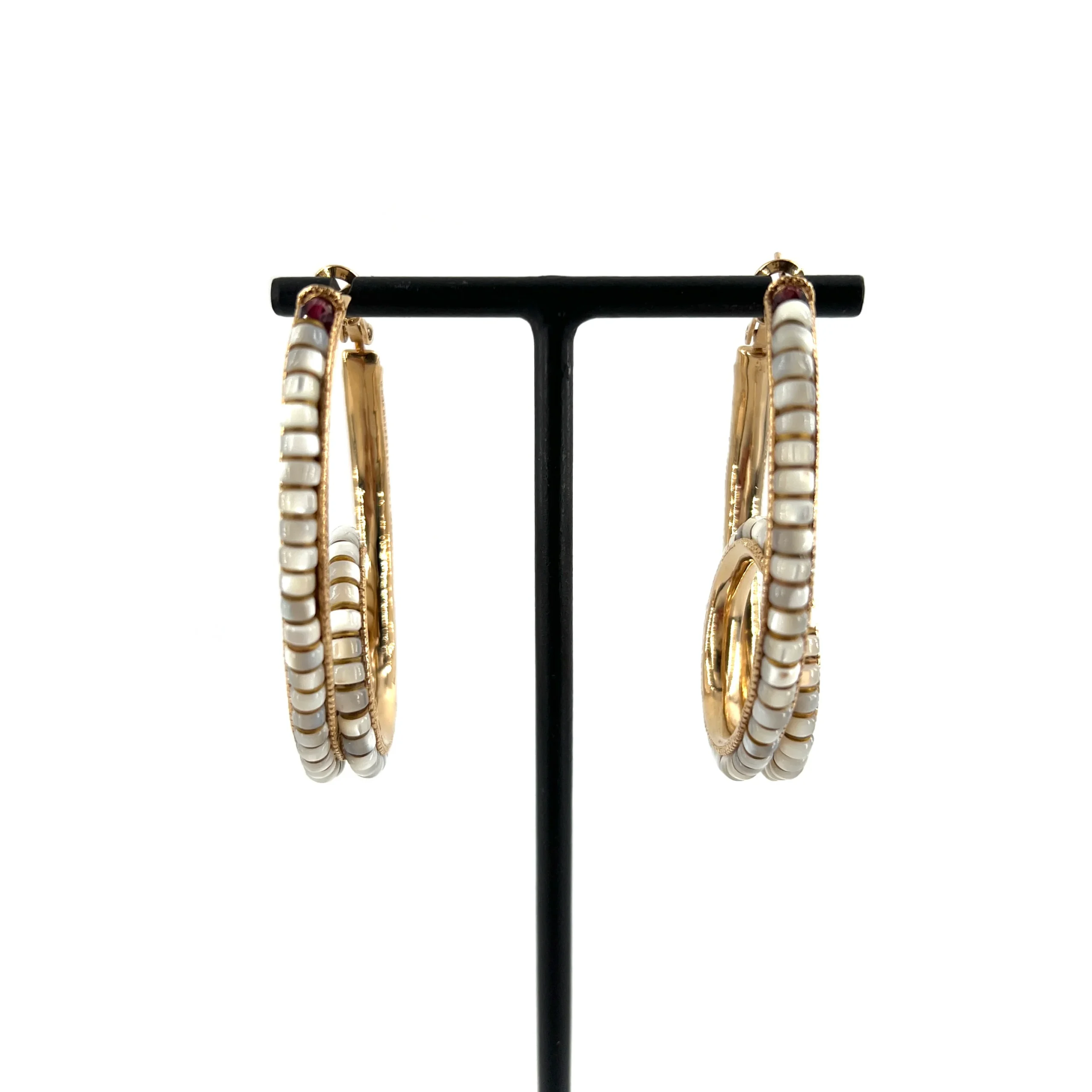 Créoles NINON XL en Plaqué Or et Nacre Blanche – Image 3