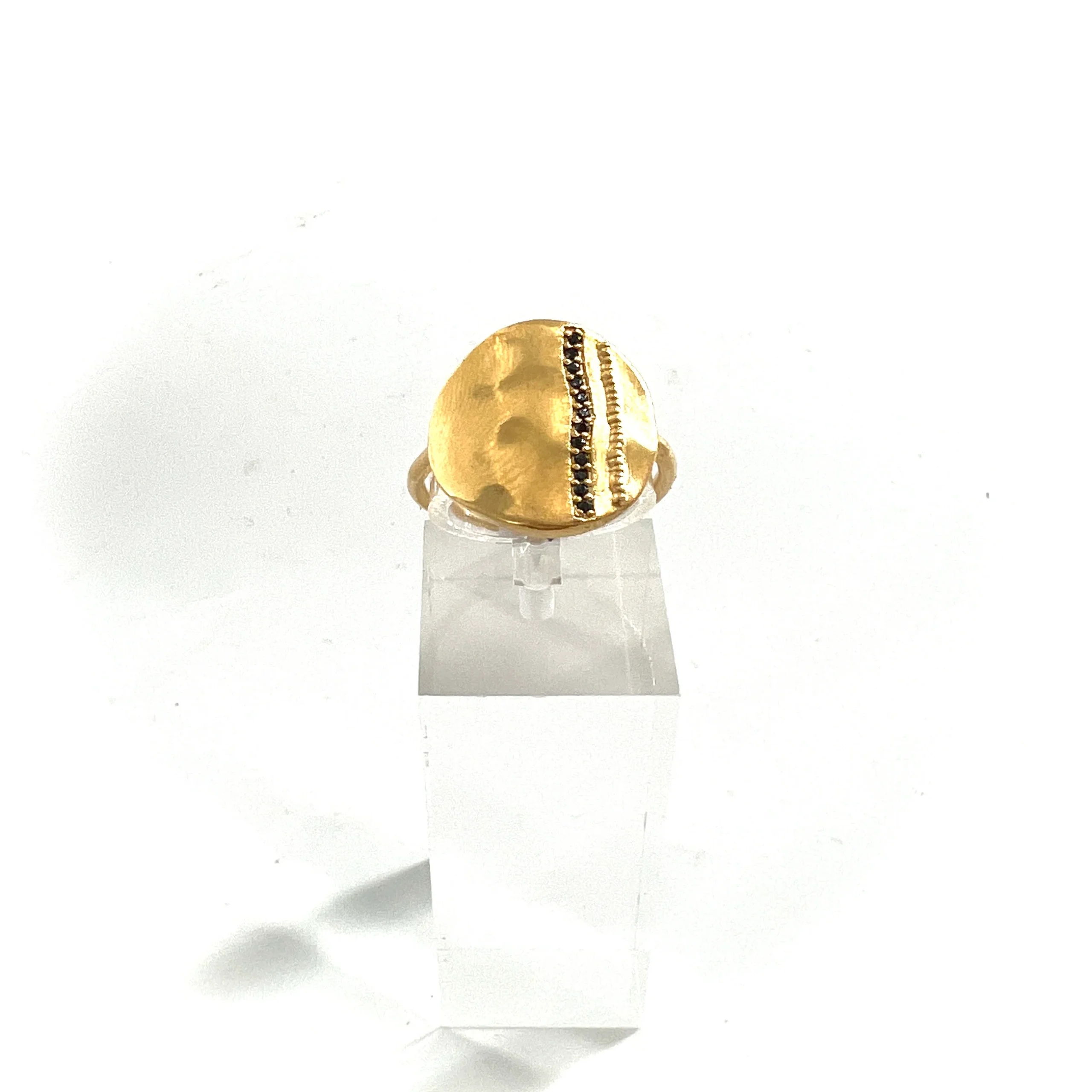 Bague JANIS en Plaqué Or et Zirconiums Noirs – Image 3