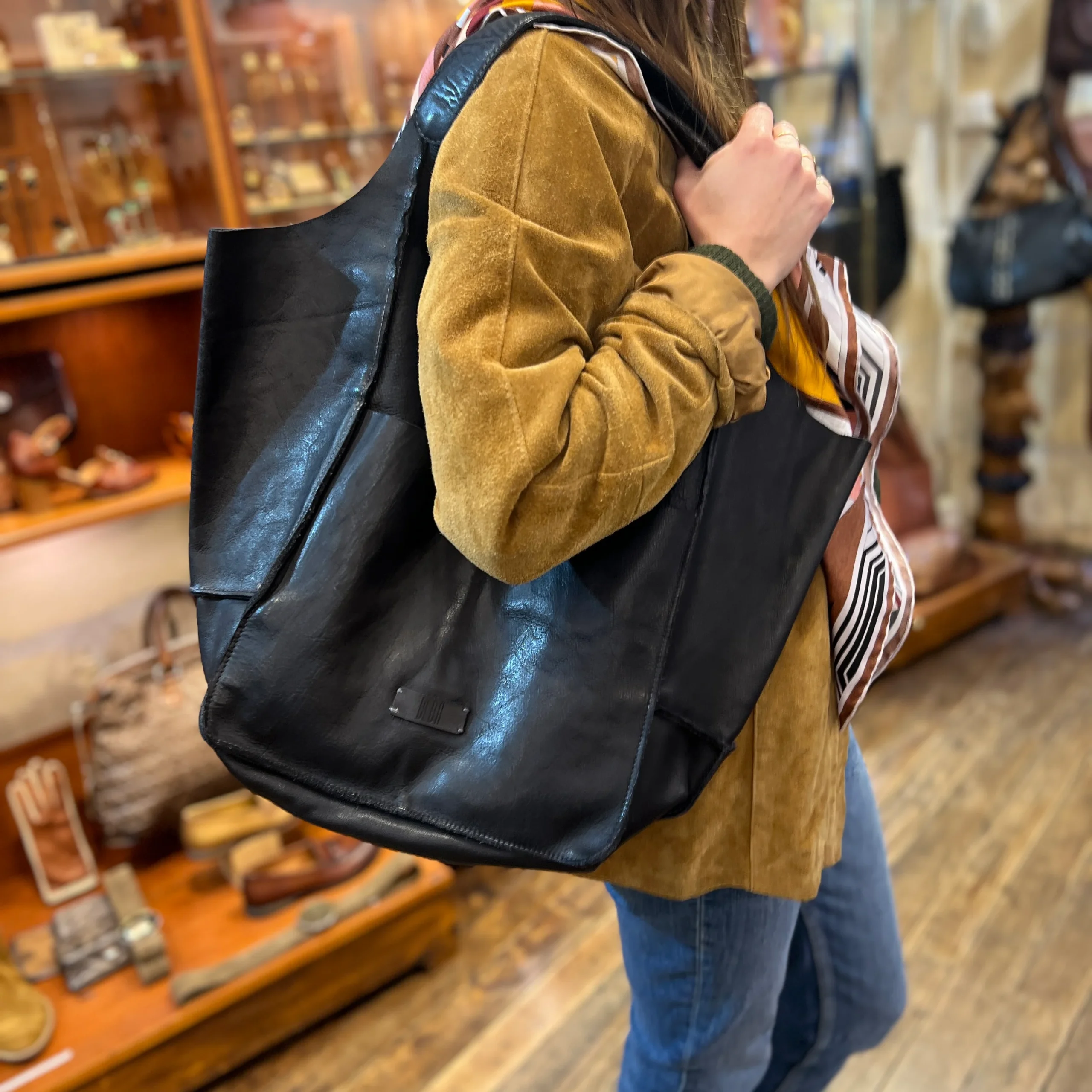 Sac Cabas en Cuir Noir – Image 2