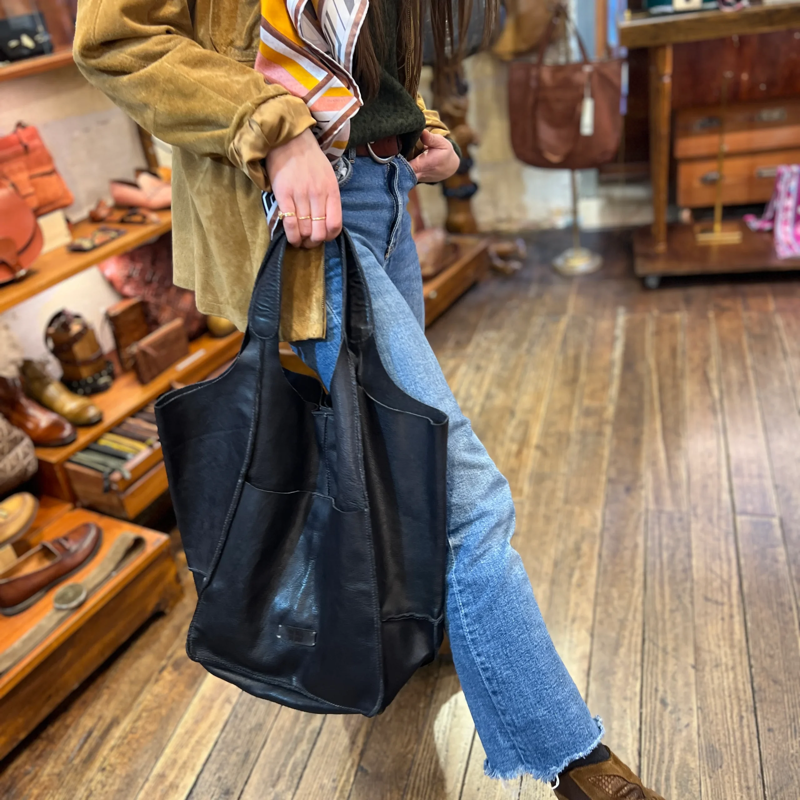 Sac Cabas en Cuir Noir – Image 6