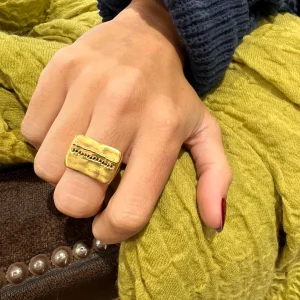 Bague ELVIS en Plaqué Or et Zirconiums Noirs