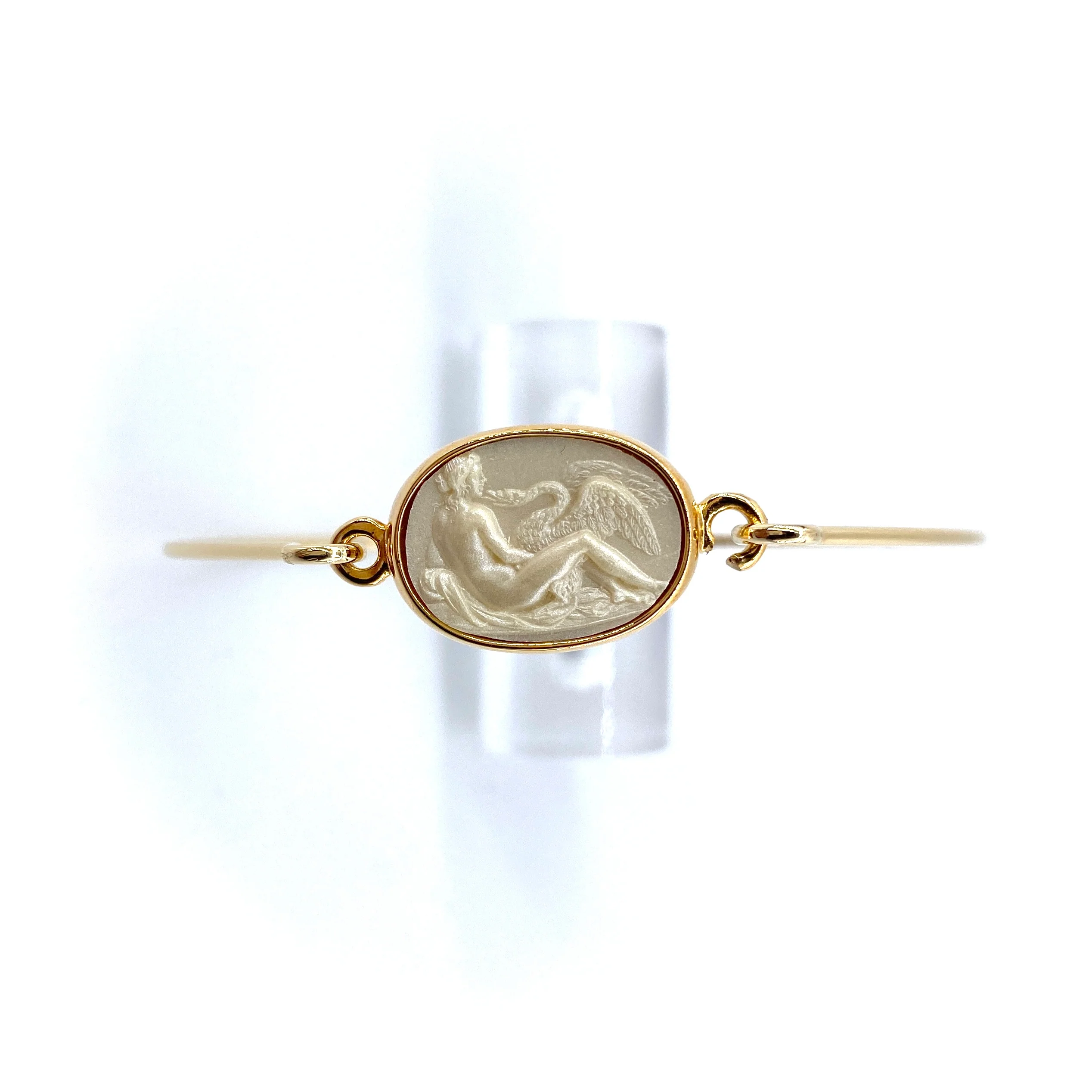 Jonc en Plaqué Or Motif Cygne Ovale en Résine Champagne – Image 3