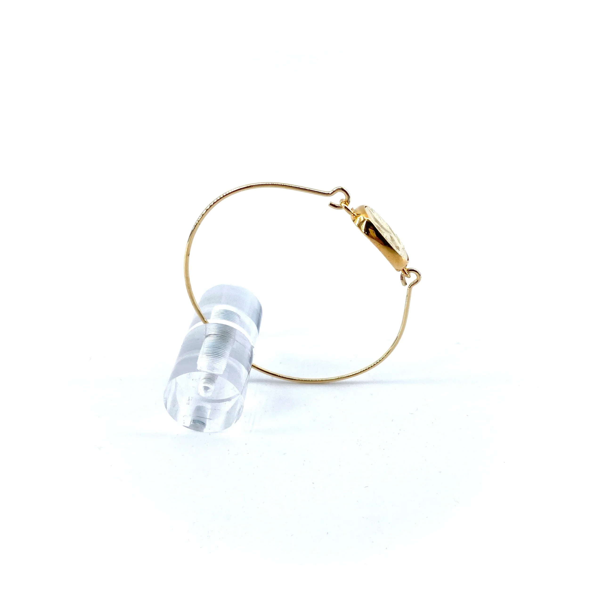 Jonc en Plaqué Or Motif Cygne Ovale en Résine Champagne – Image 4