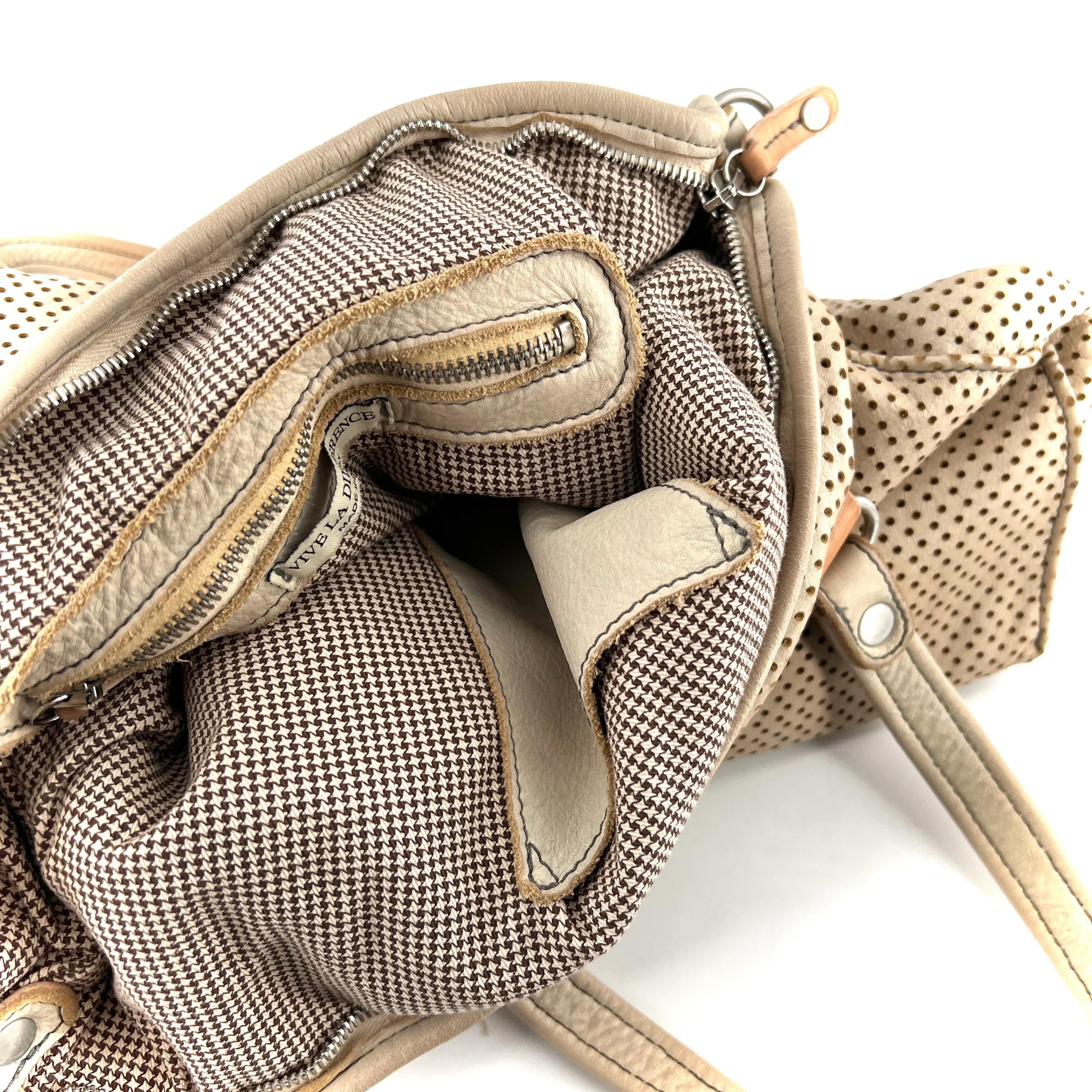 Sac OUTDOOR en Cuir Perforé Latte – Image 9