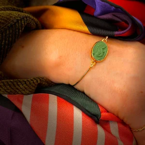 Jonc en Plaqué Or Motif Cygne Ovale en Résine Verte