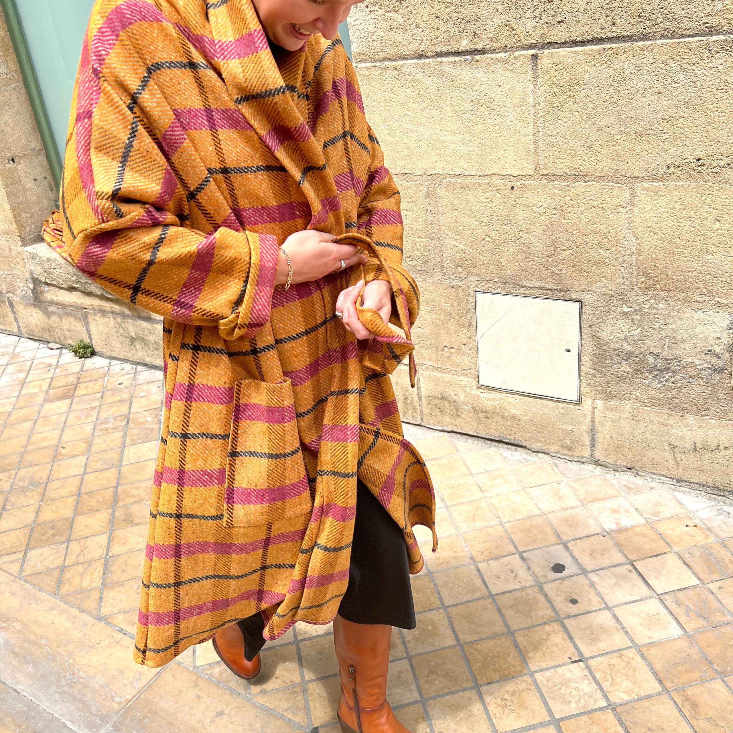 Manteau PAUL à Carreaux Orange et Rose – Image 4