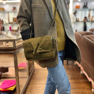 Petit Sac Bandoulière en Daim Kaki
