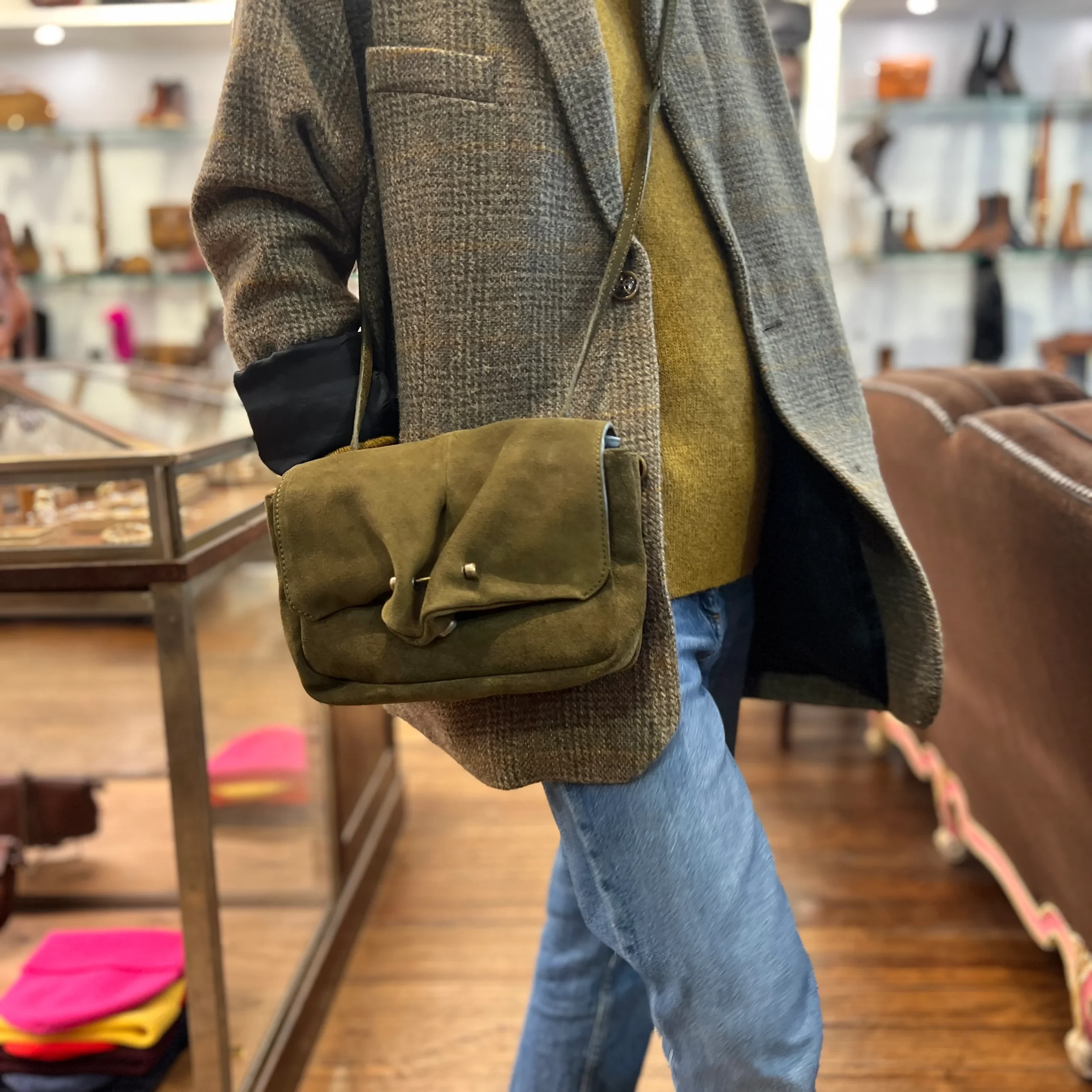 Petit Sac Bandoulière en Daim Kaki