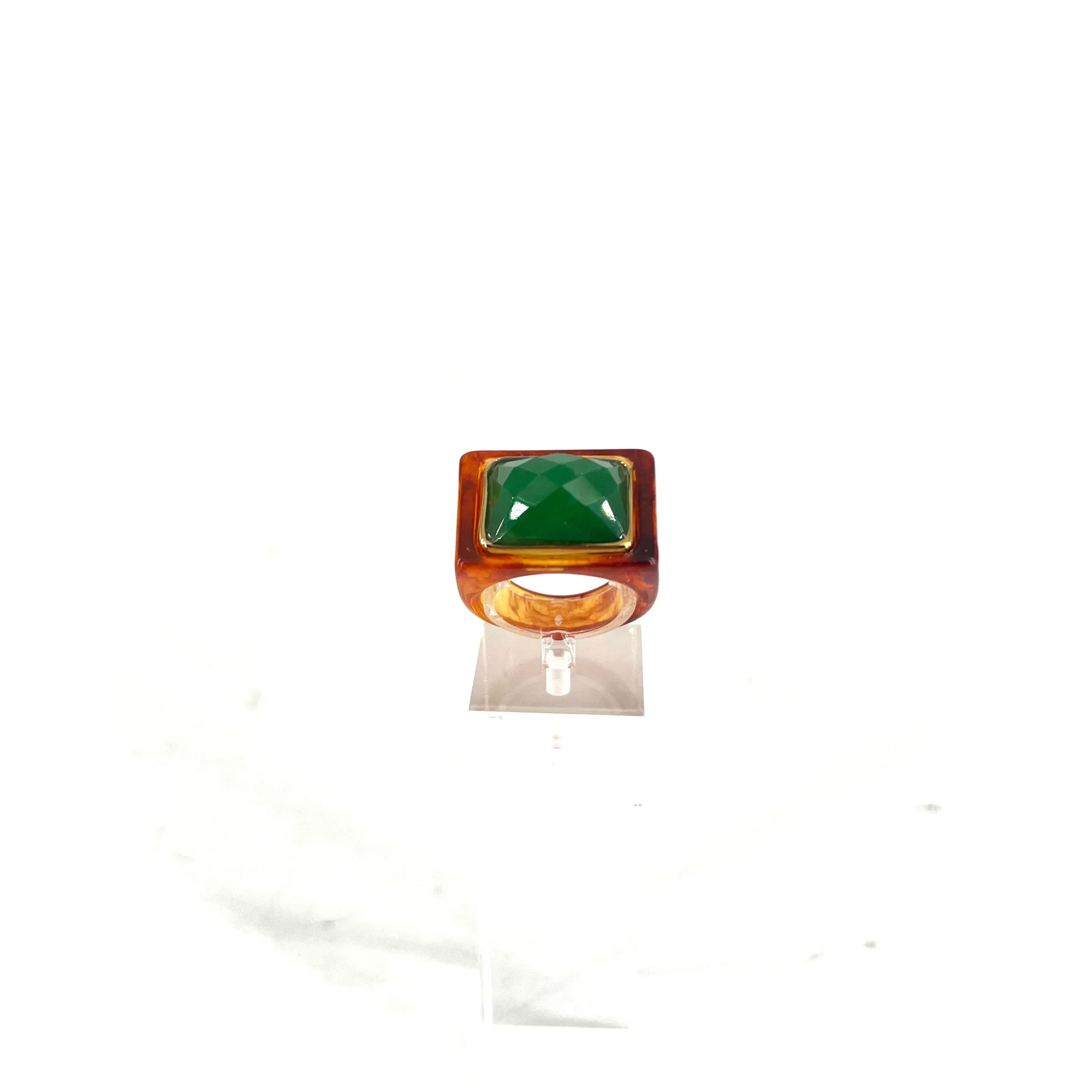 Large Bague en Acétate Tortoise et Onyx Vert Facété Serti Plaqué Or – Image 2