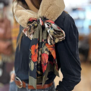 Col en Fausse Fourrure Camel / Kaki