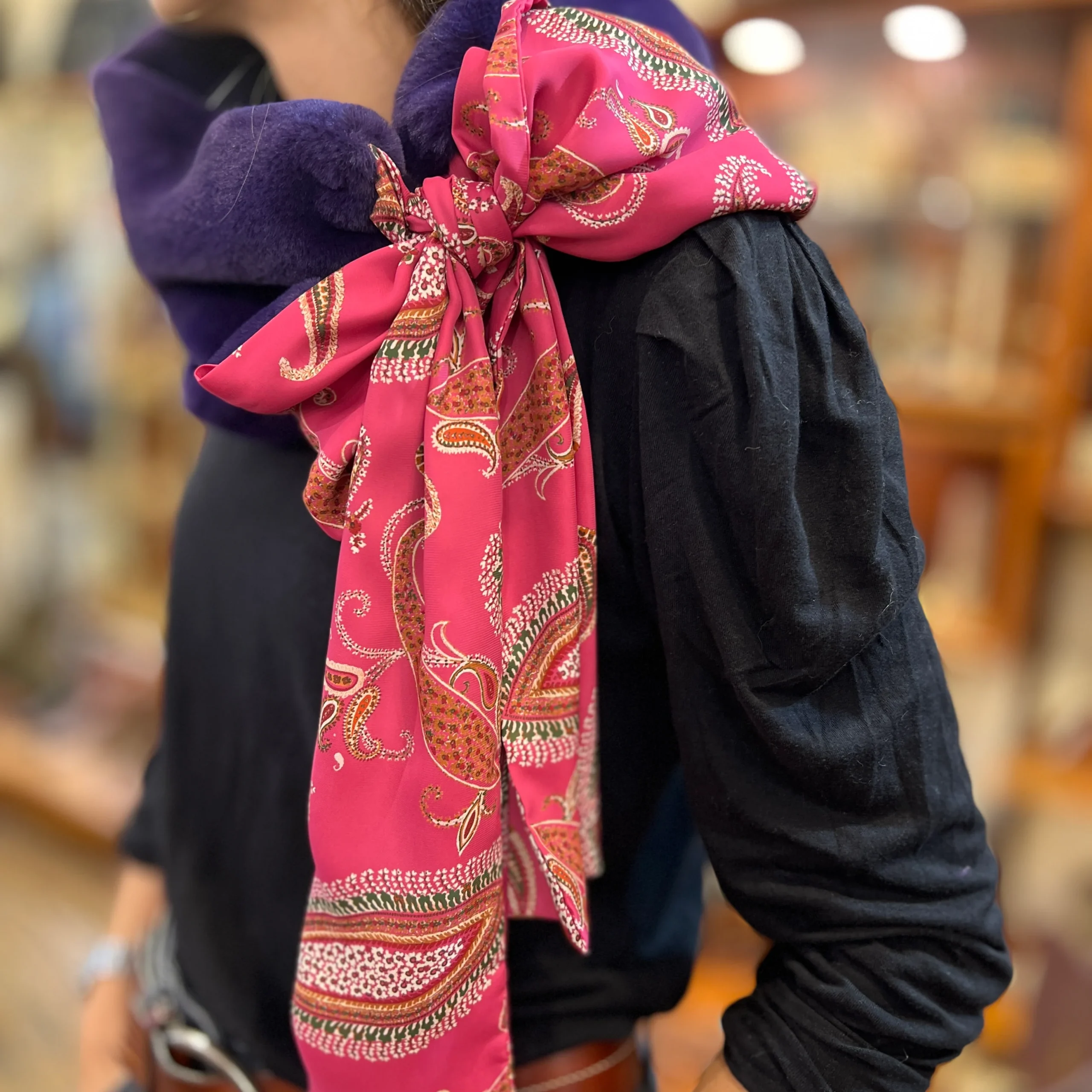 Col en Fausse Fourrure Violet / Fuschia