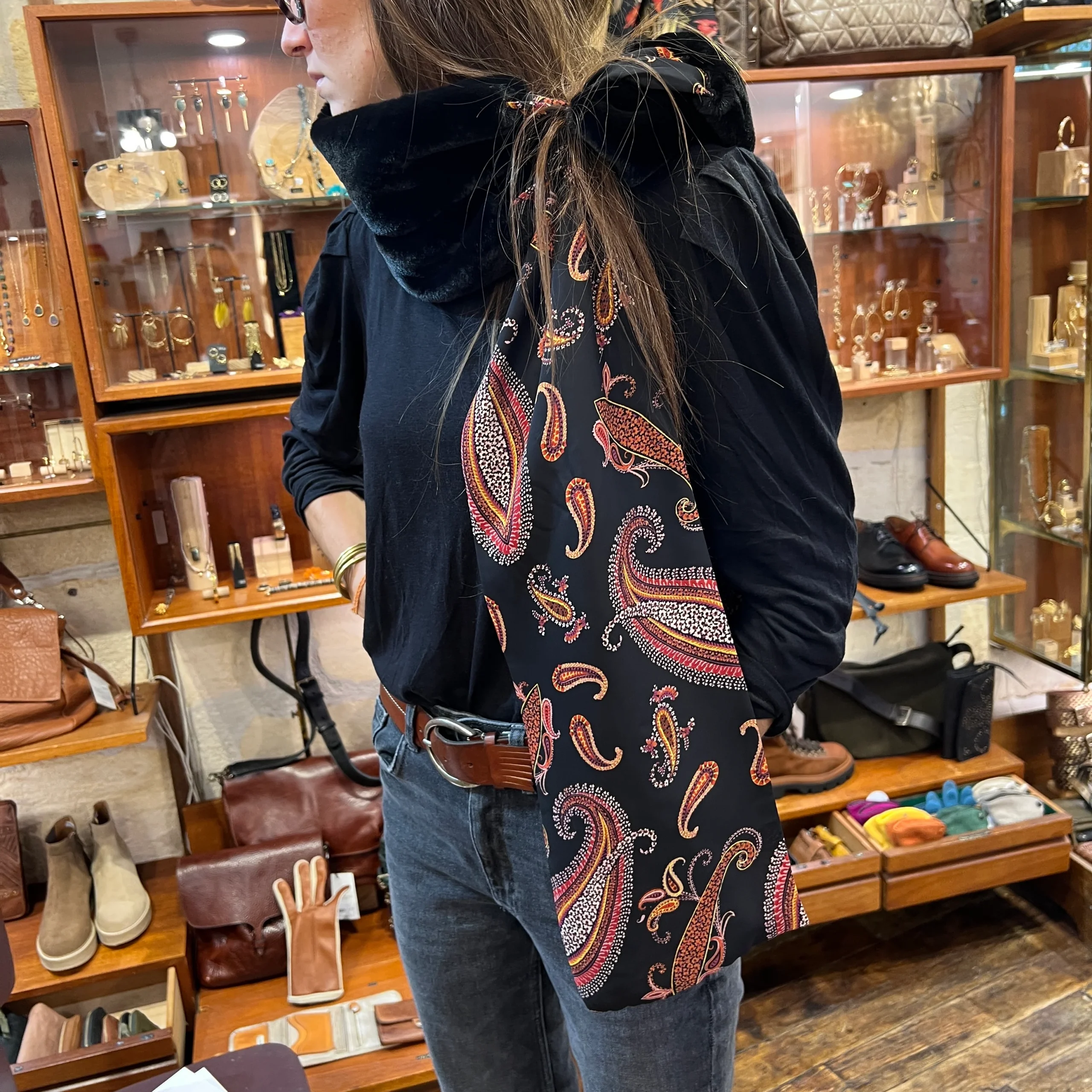 Col en Fausse Fourrure Noir / Black – Image 2