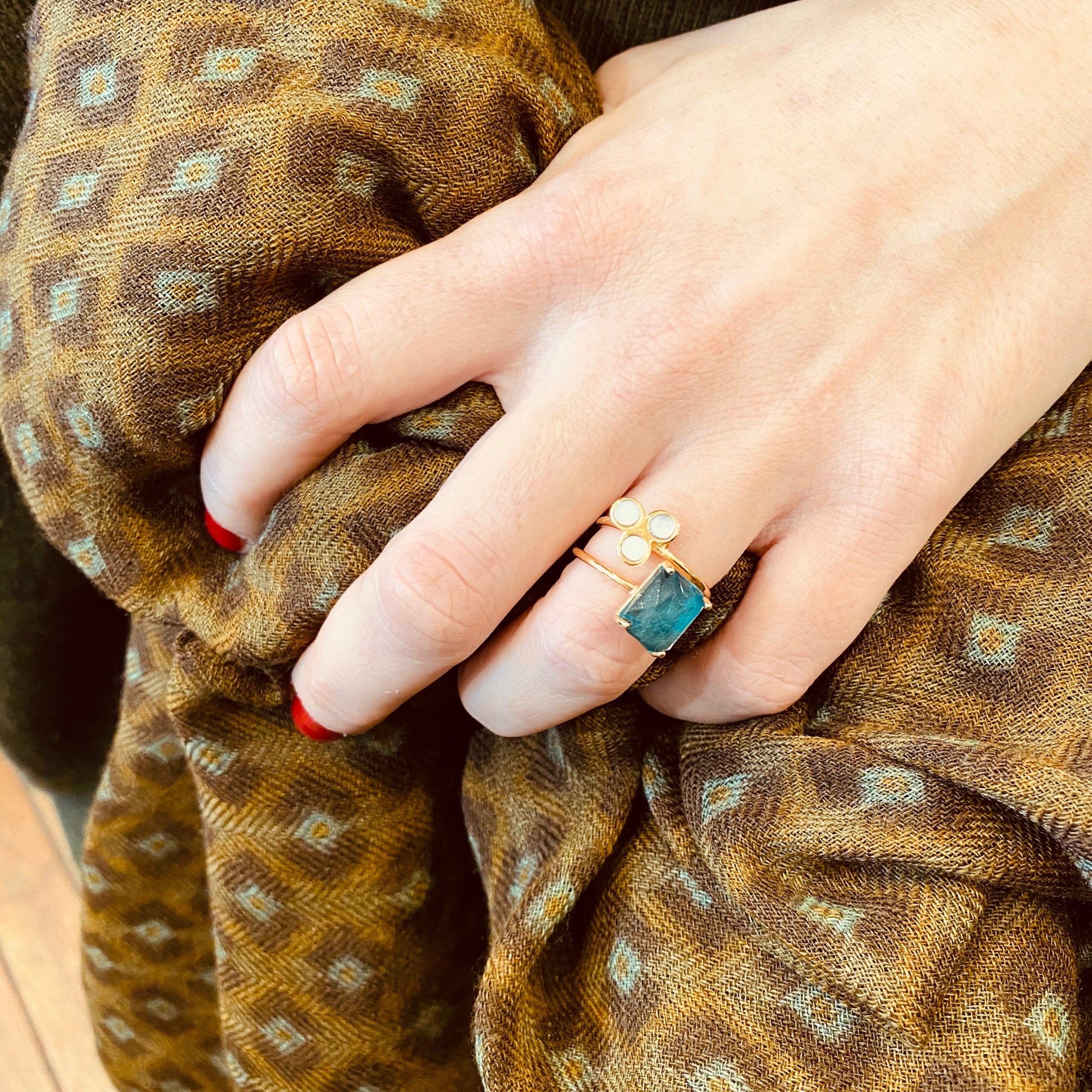 Bague VENEZIA en Nacre et Cristal Swarowski – Image 3