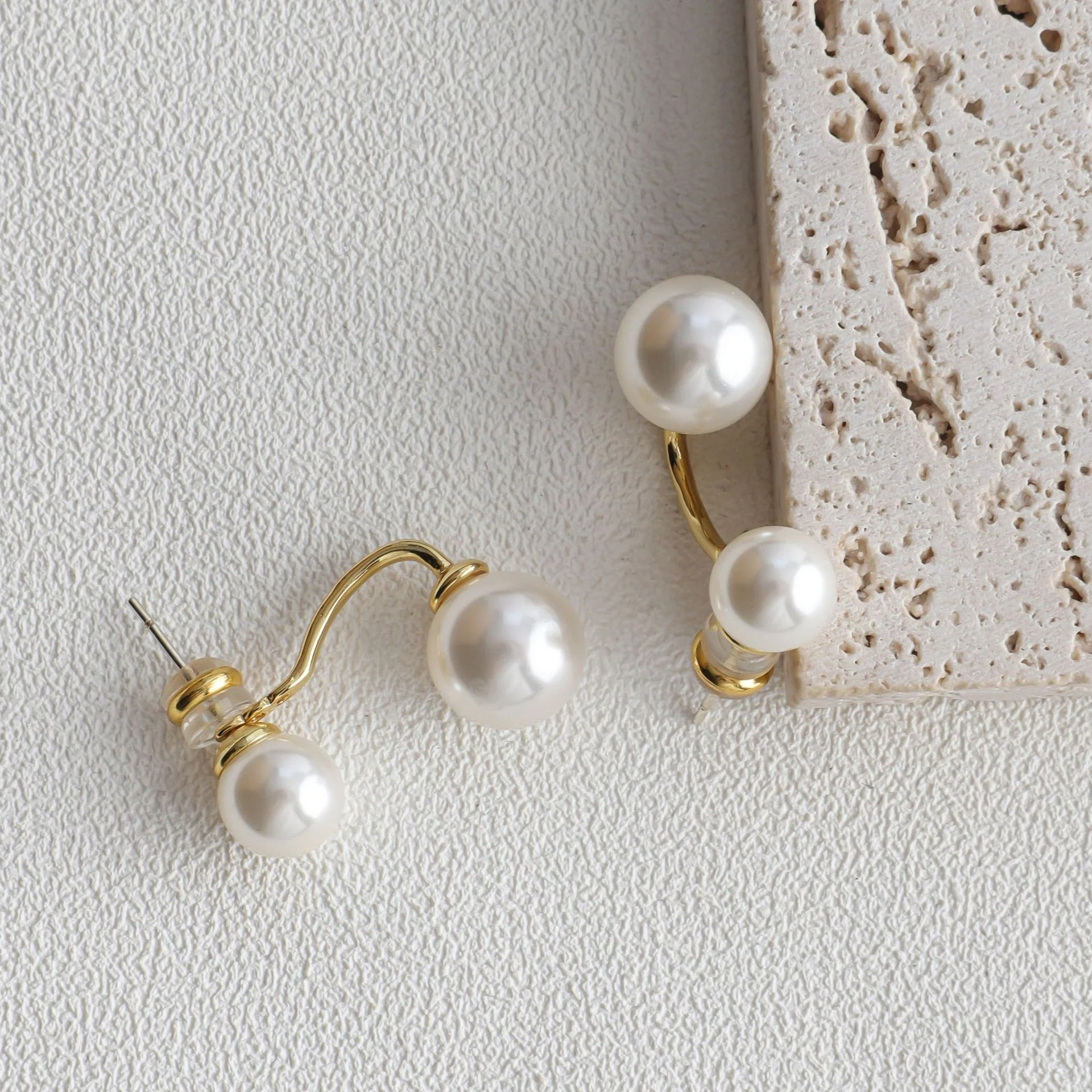 Boucles d'Oreilles Perles Argentées Géométriques 15g - Cuivre Galvanisé – Image 4