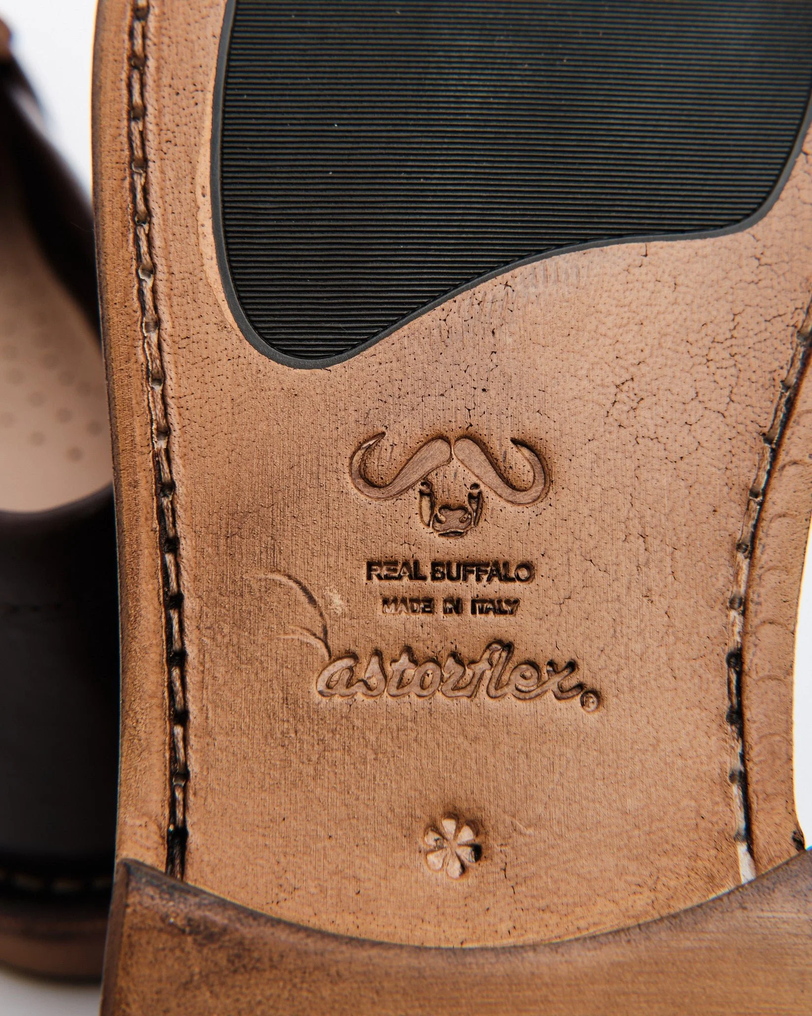 ASTORFLEX x MEADOW Sadelflex Bufalo 001101 Caffé – Image 9