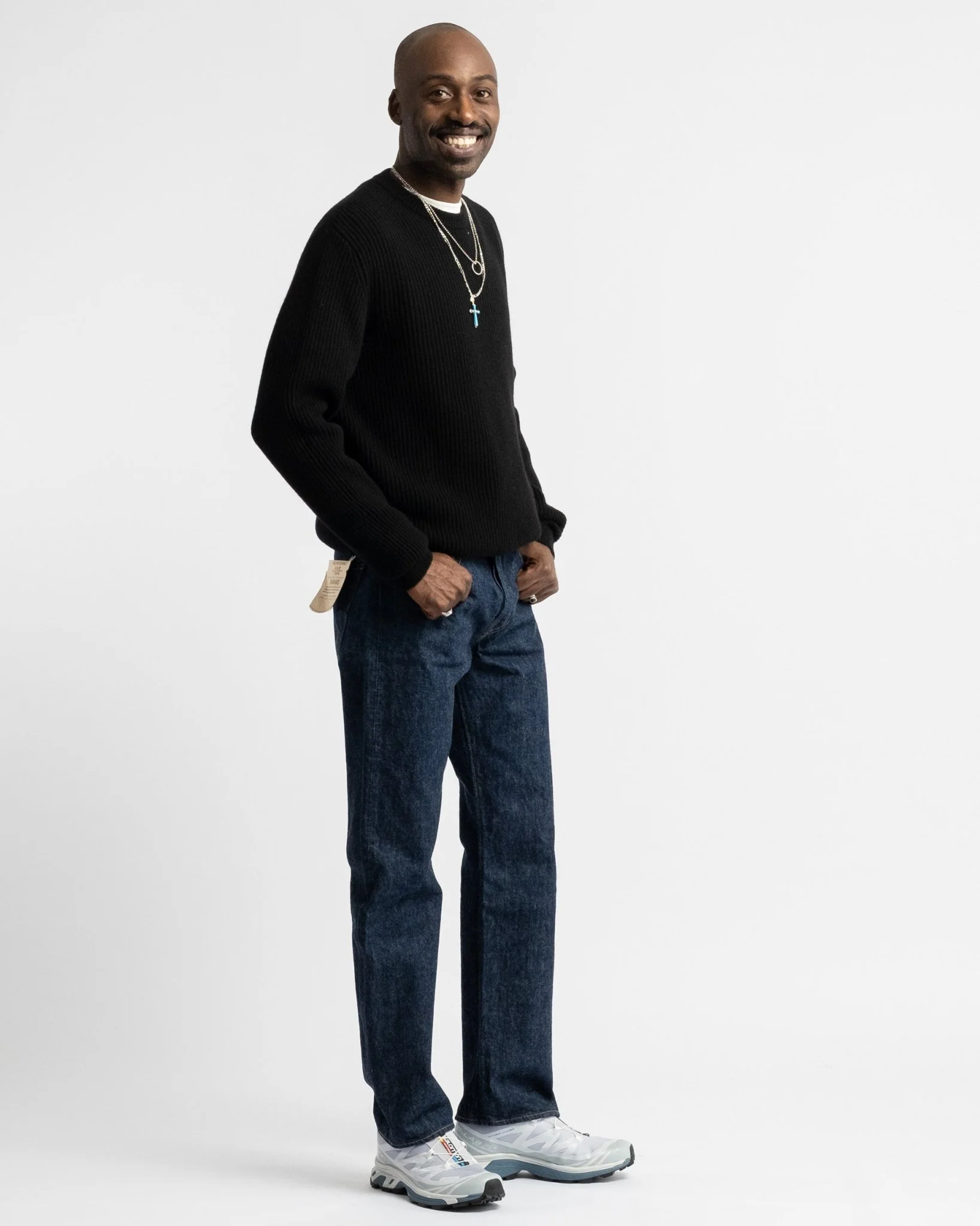 Crewneck Long Sleeve Cashmere Black – Image 9