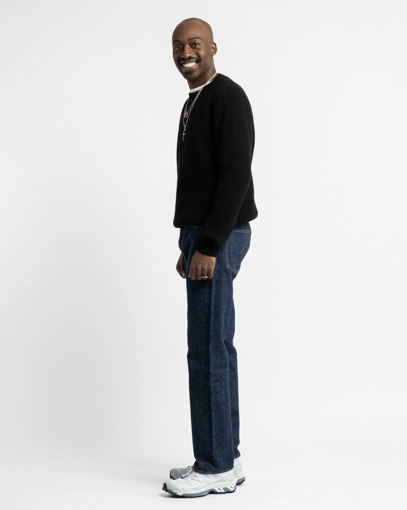 Crewneck Long Sleeve Cashmere Black – Image 4