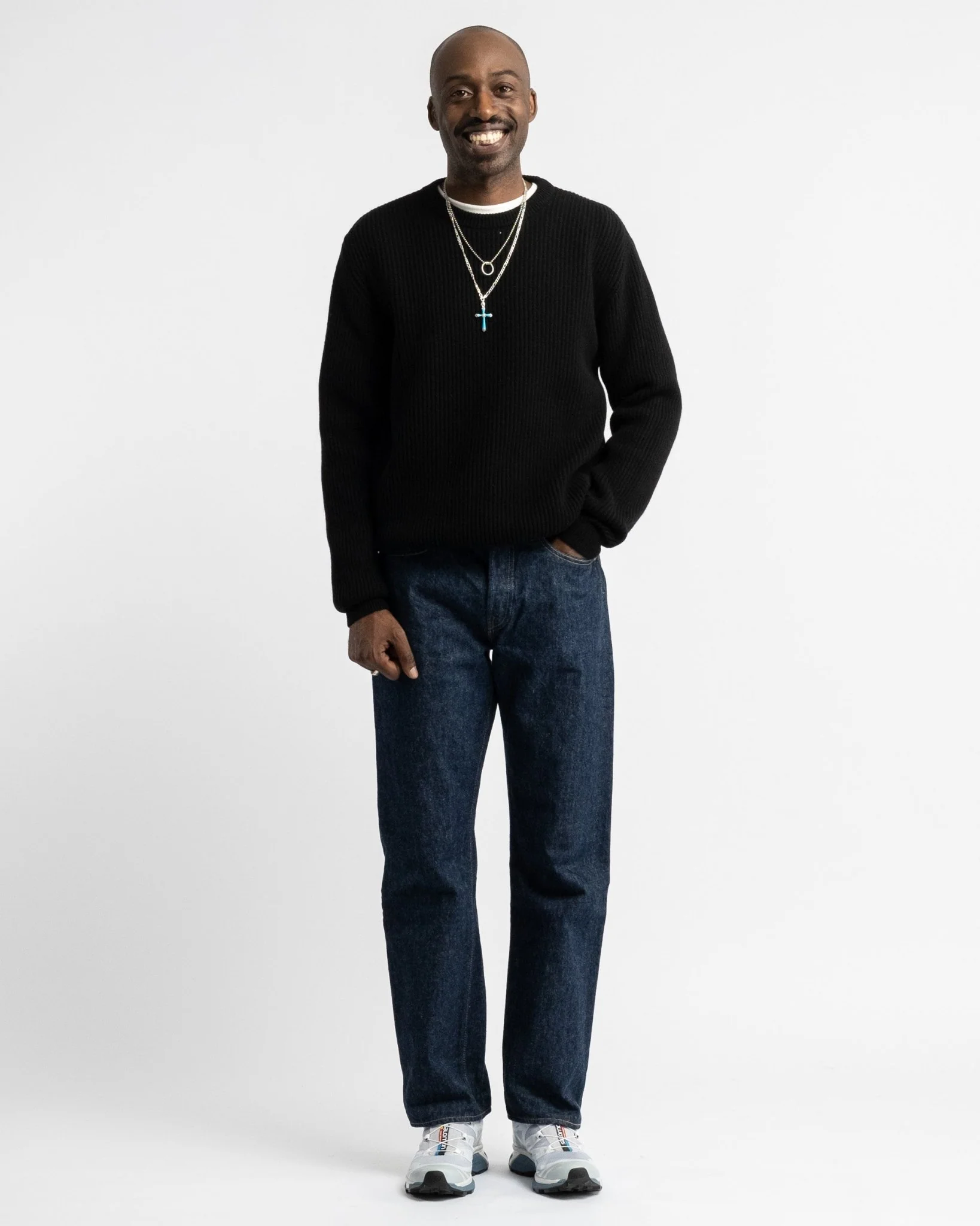 Crewneck Long Sleeve Cashmere Black – Image 2